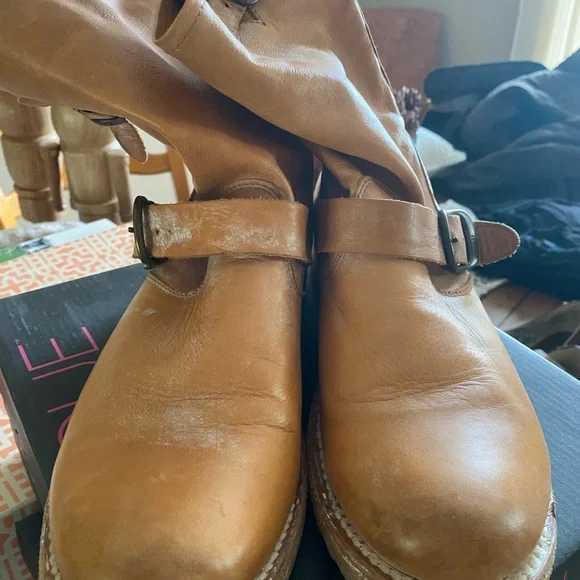 Women Frye Tan Leather Boots - Picture 3 of 3